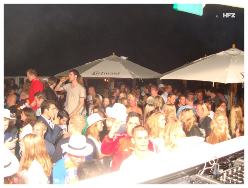 824x624 pixels (152K)