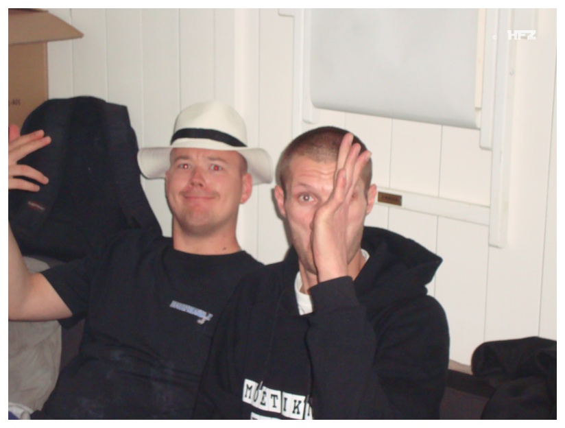 824x624 pixels (96K)