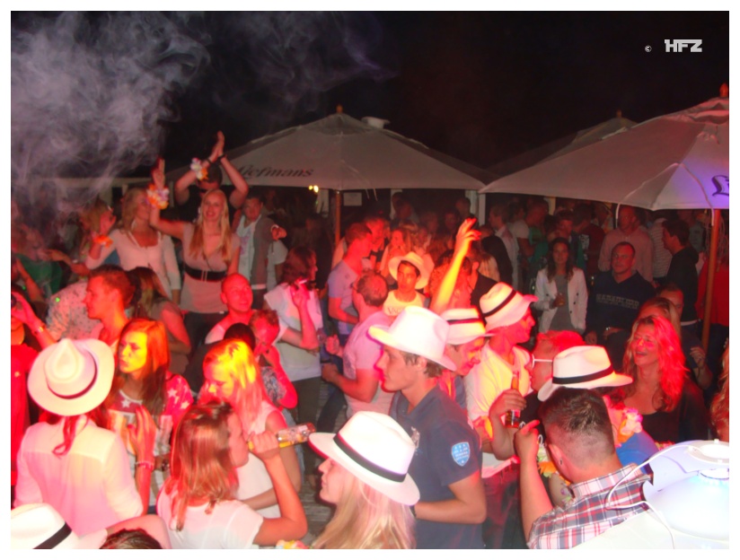 824x624 pixels (160K)