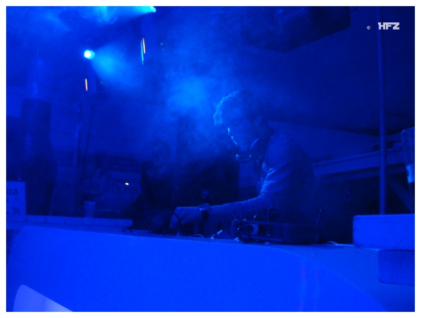 800x599 pixels (97K)