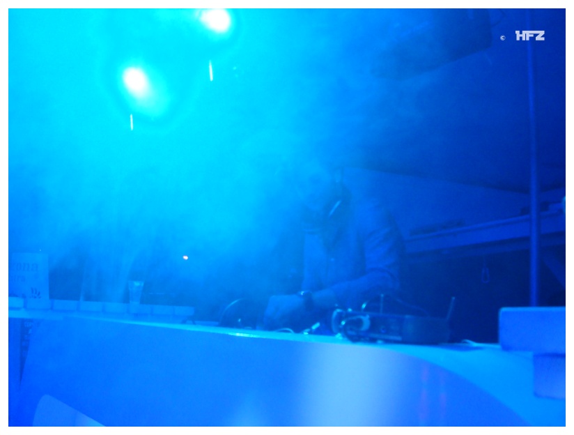 800x599 pixels (91K)