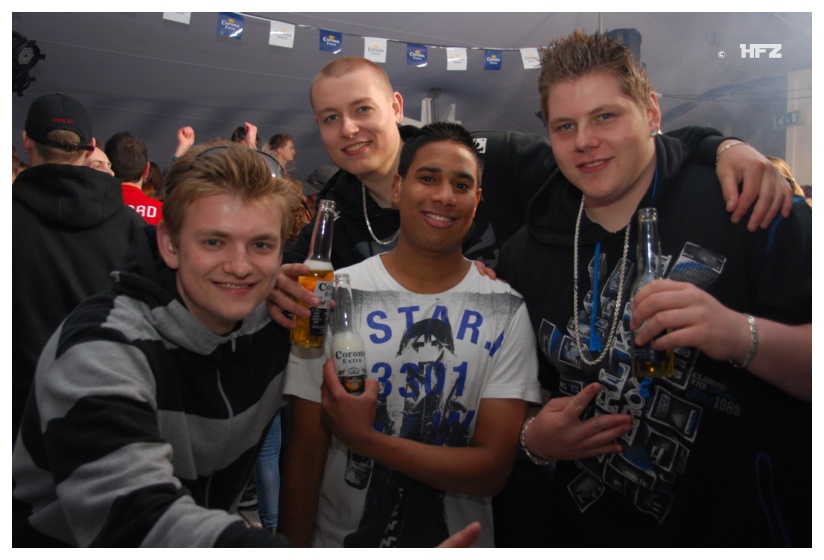 800x535 pixels (125K)