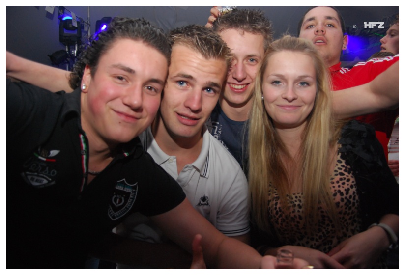 800x535 pixels (121K)