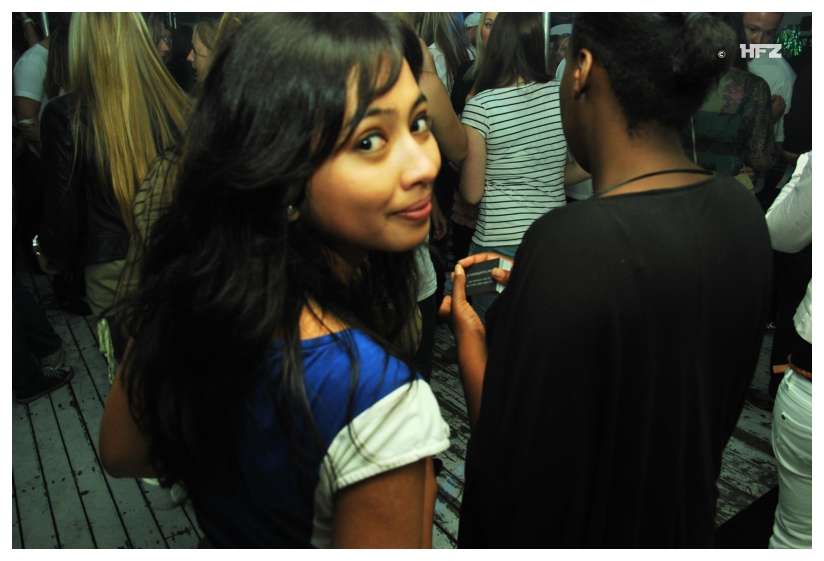 824x561 pixels (254K)