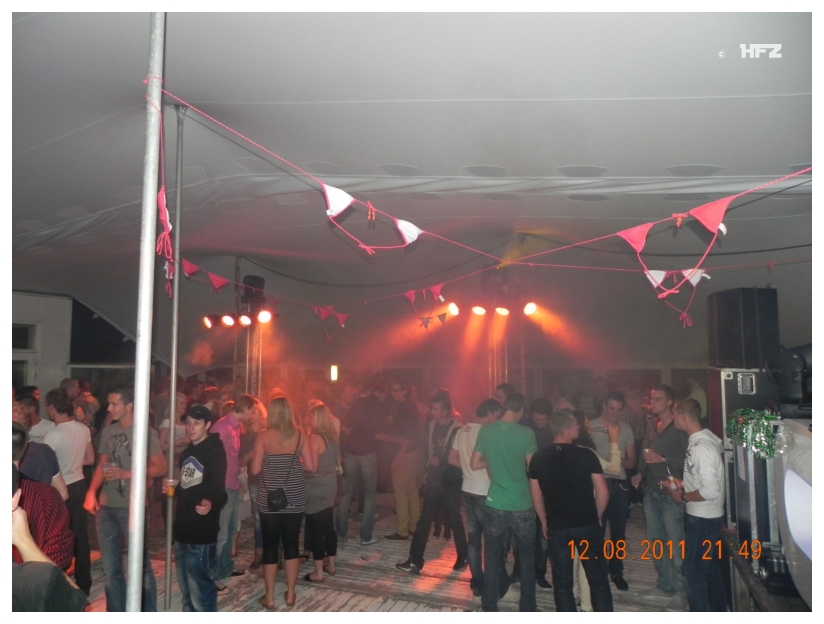 824x624 pixels (280K)