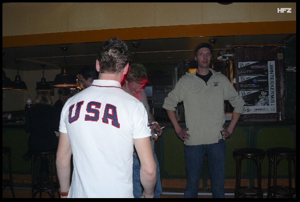 600x399 pixels (58K)