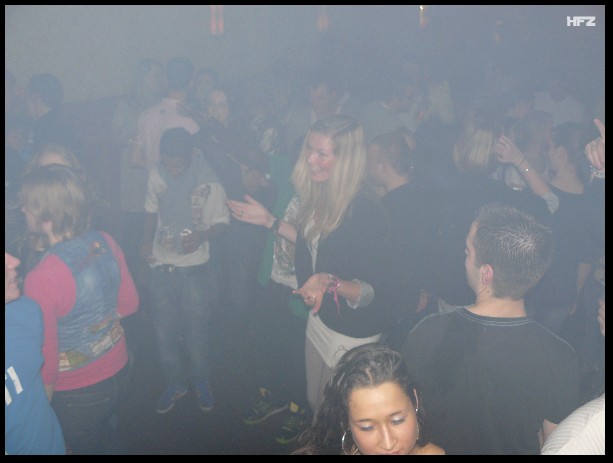 600x449 pixels (43K)