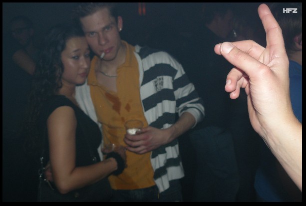 600x399 pixels (40K)