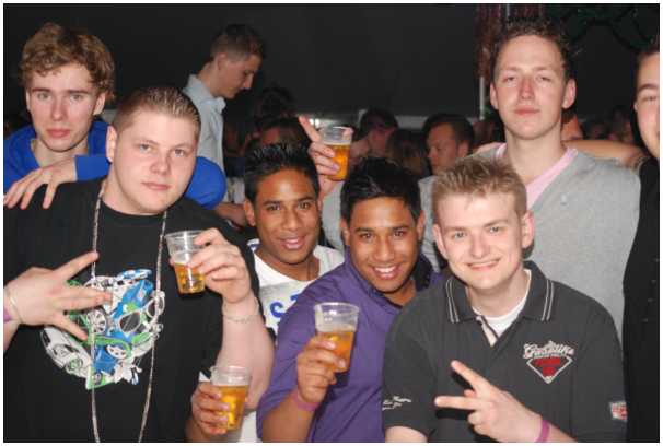 606x408 pixels (27K)